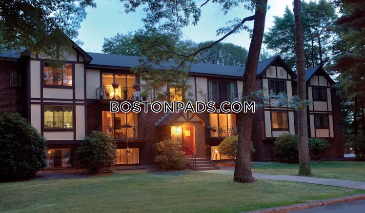 Royal Crest Dr., North Andover