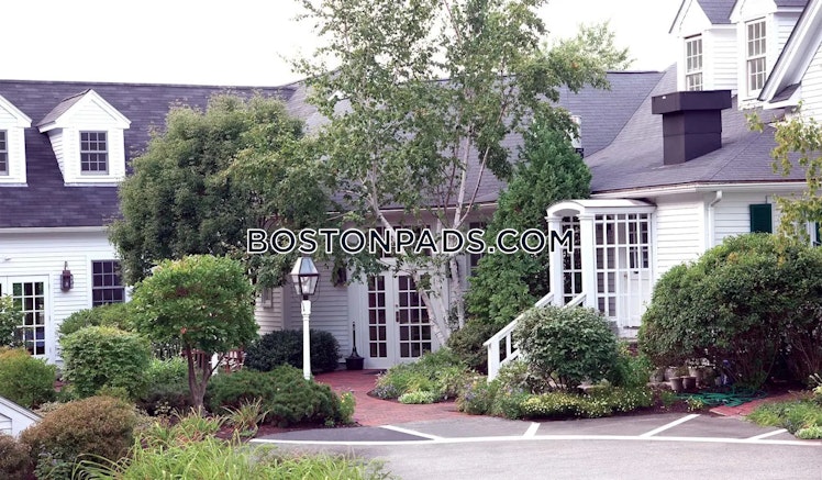 Royal Crest Dr., North Andover