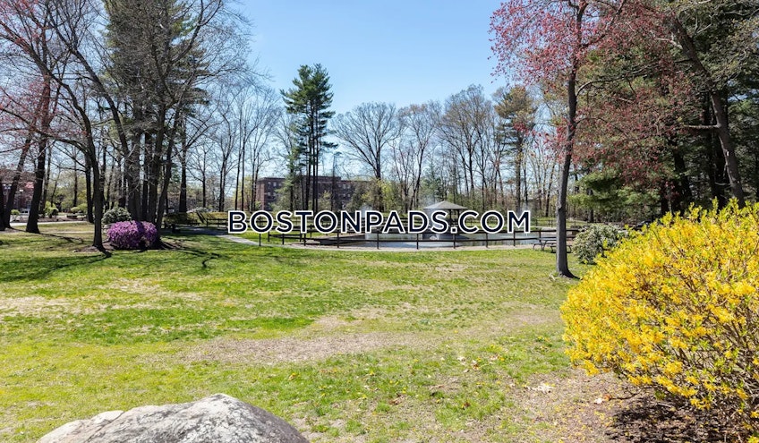 North Andover - $2,489+ /month