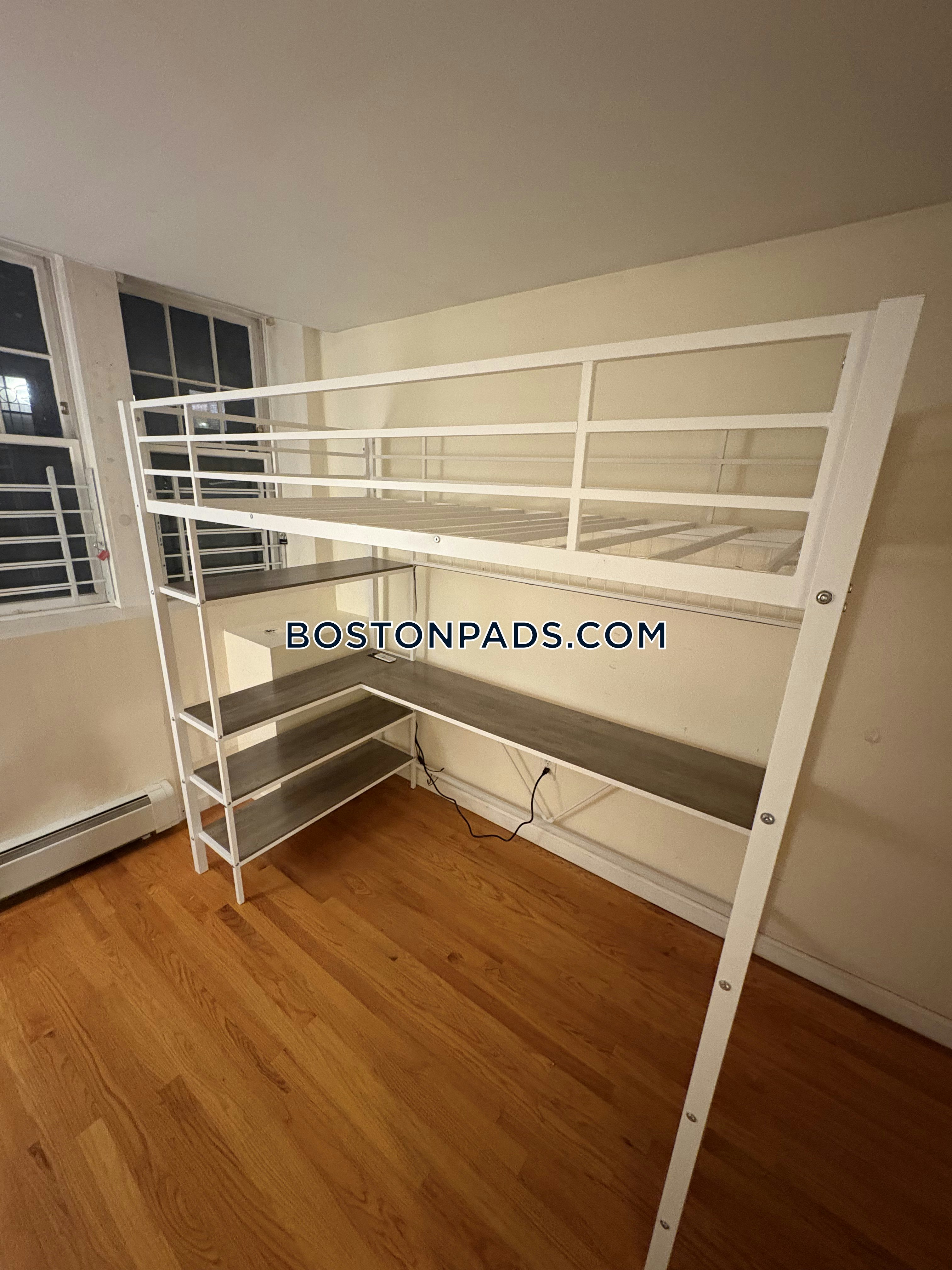 Beacon Hill, Boston, MA - 2 Beds, 2 Baths - $1,990 - ID#5915606