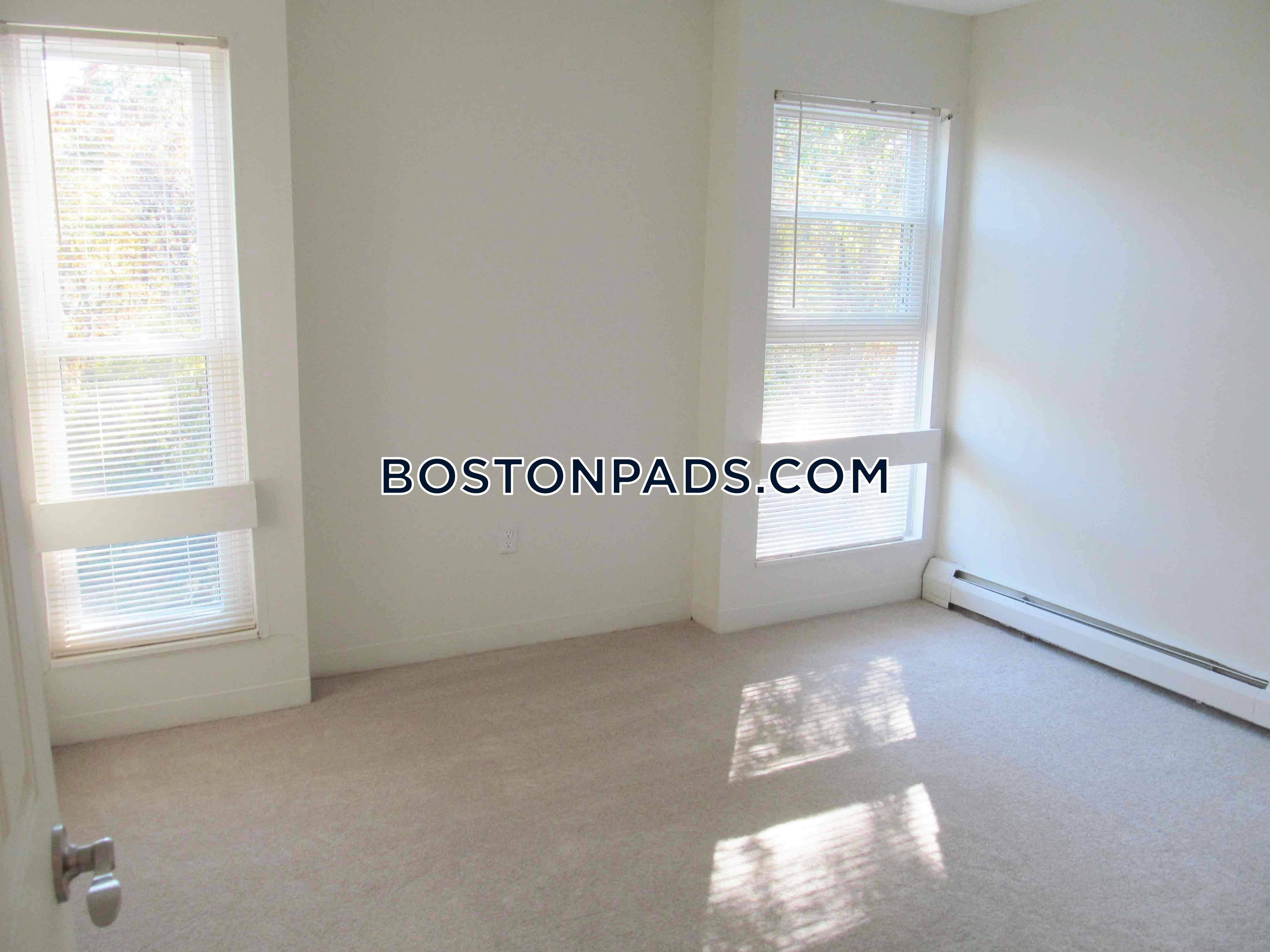 Bourne - 3 Beds, 1 Baths