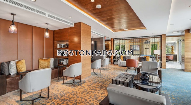 Boston - $3,384+ /mo