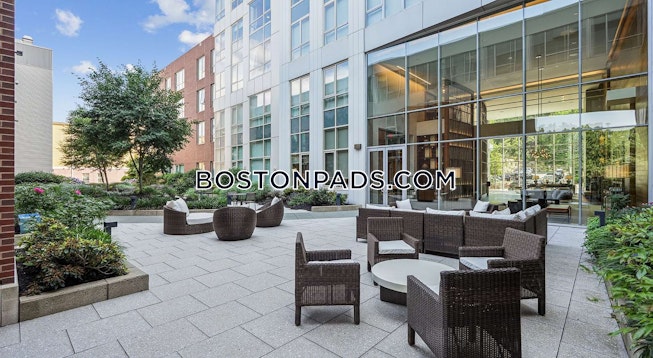 Boston - $2,880+ /mo
