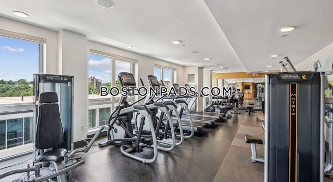 Boston - $2,880+ /mo