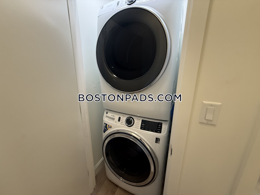 Boston - $3,050+ /month