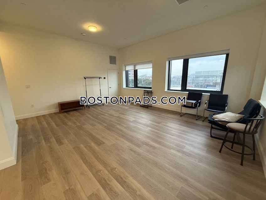Boston - $3,050+ /month