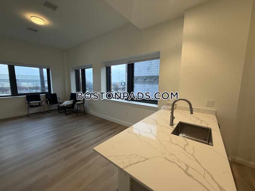 Boston - $3,050+ /month