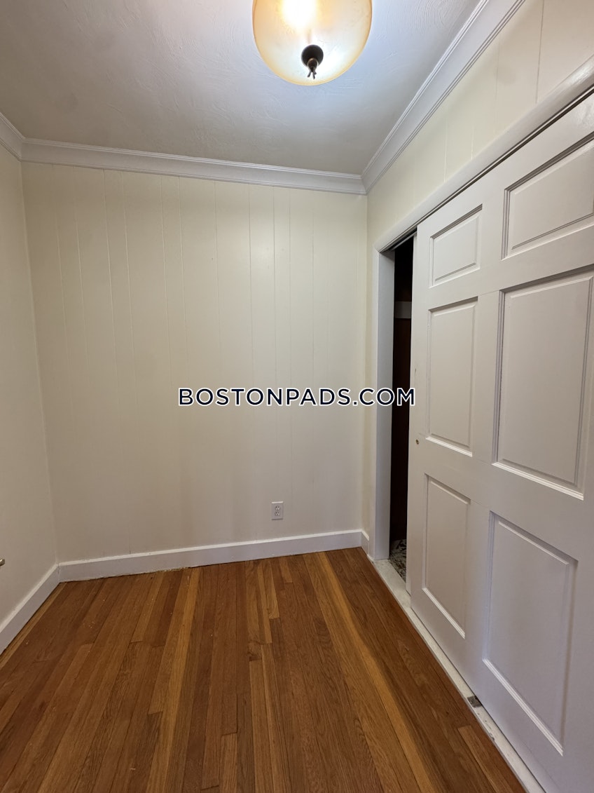 Medford - $3,100+ /month