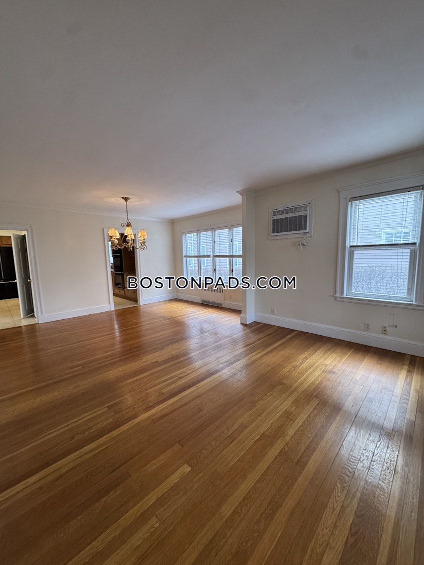 Medford - $3,100+ /month