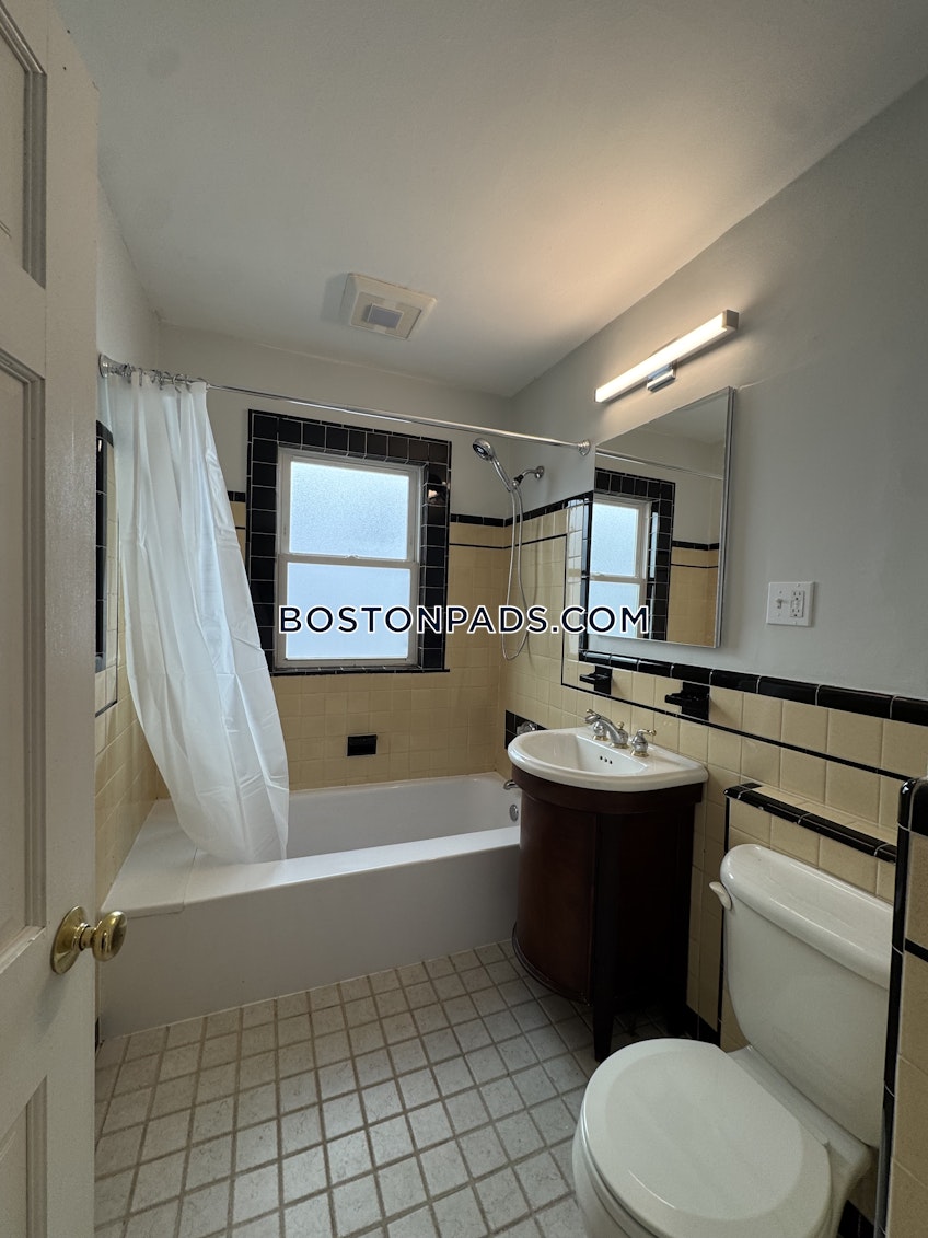 Medford - $3,100+ /month