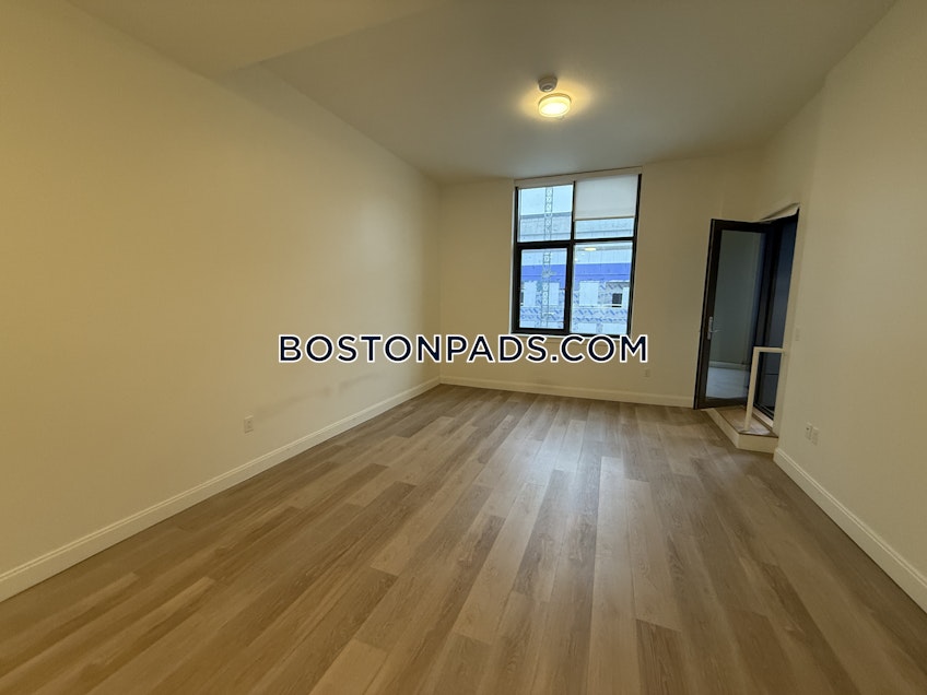 Boston - $2,950+ /month