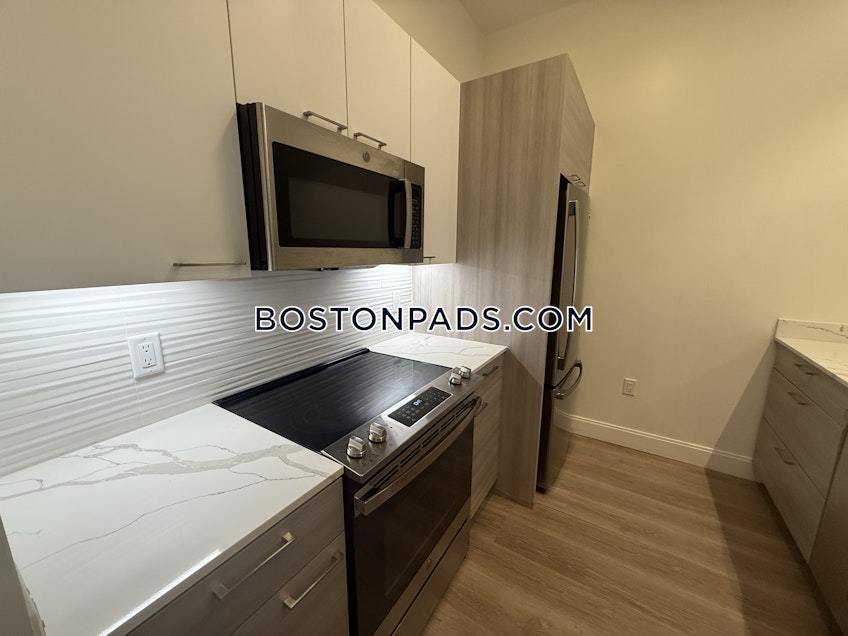 Boston - $2,950+ /month