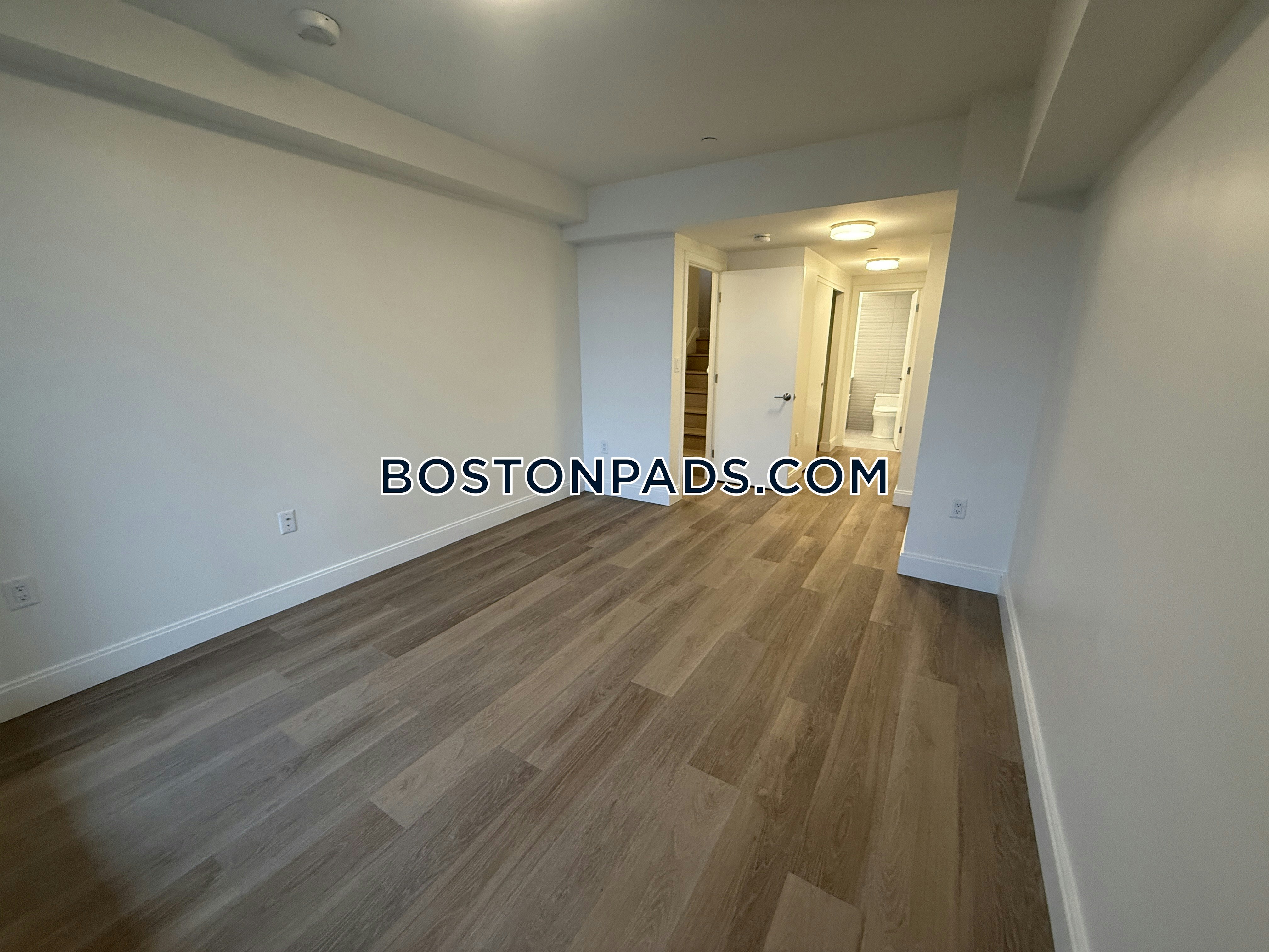 Boston - 2 Beds, 2.5 Baths