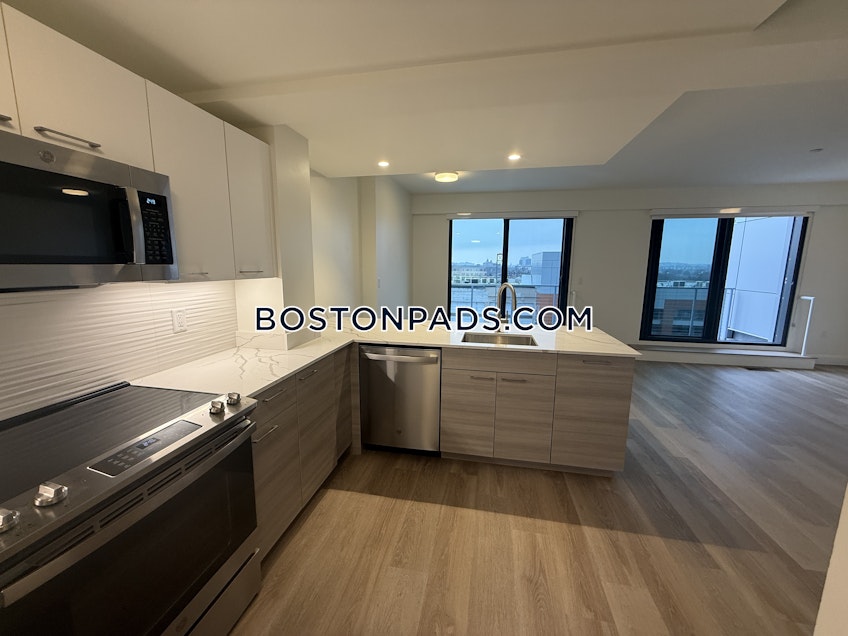 Boston - $3,900+ /month