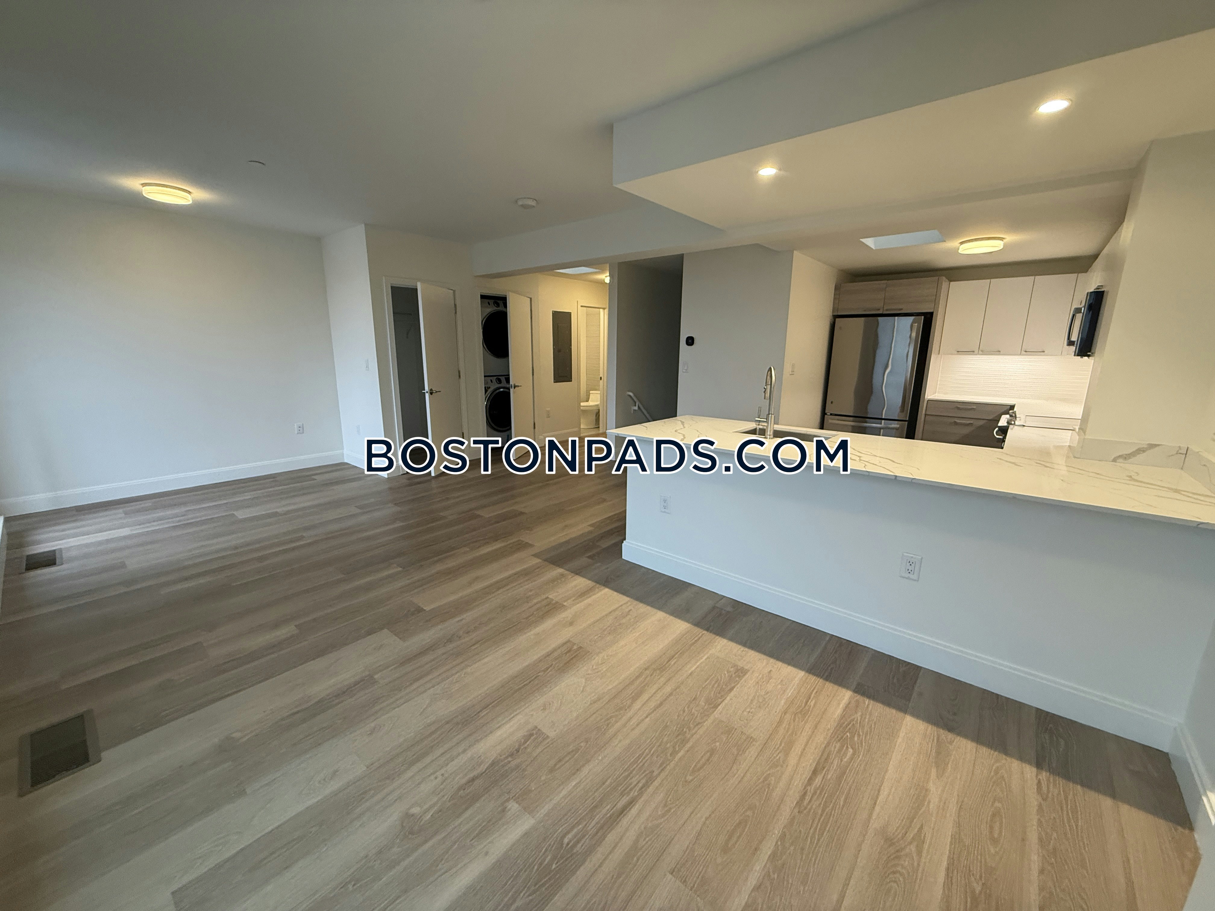 Boston - 2 Beds, 2.5 Baths