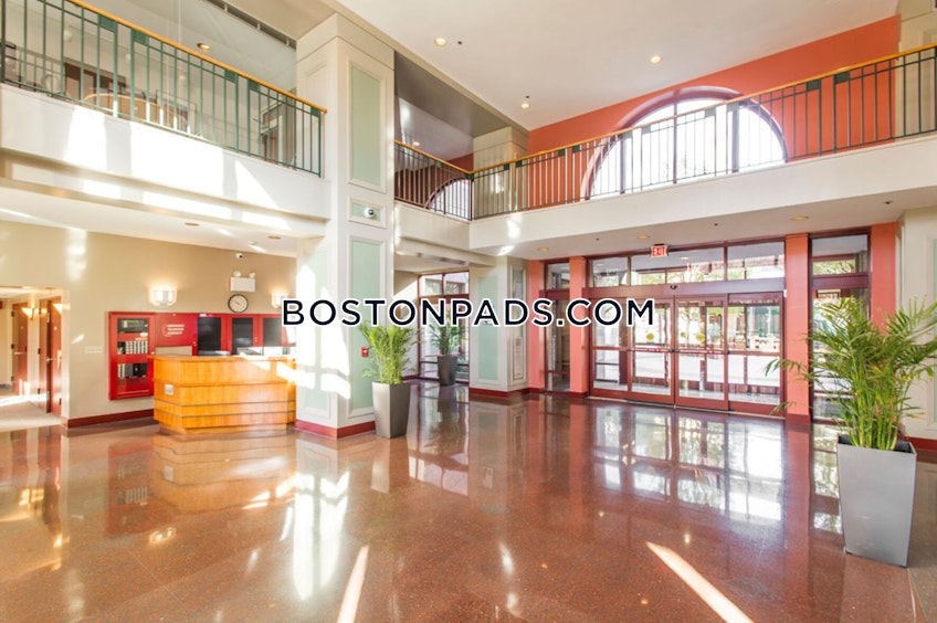 Boston - $5,100+ /month