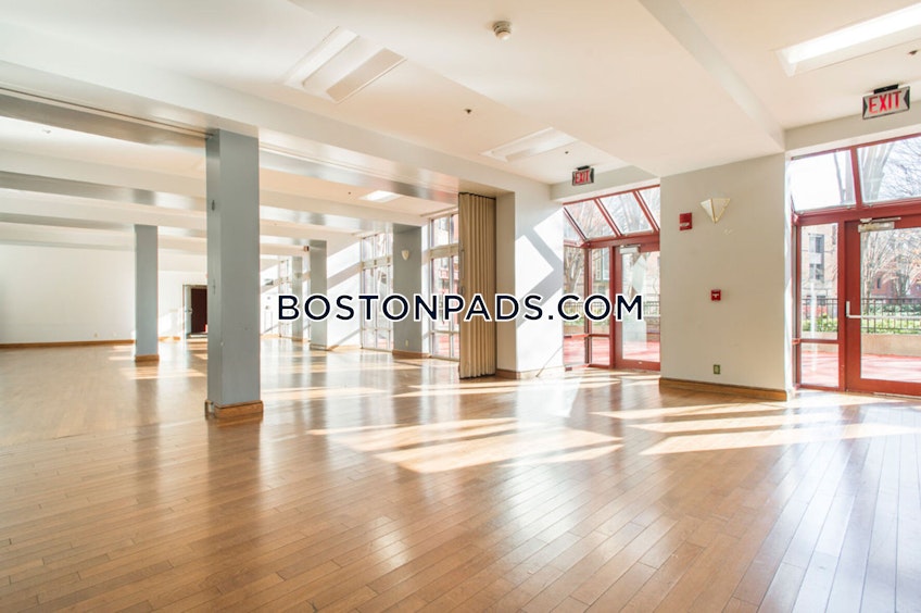 Boston - $5,100+ /month
