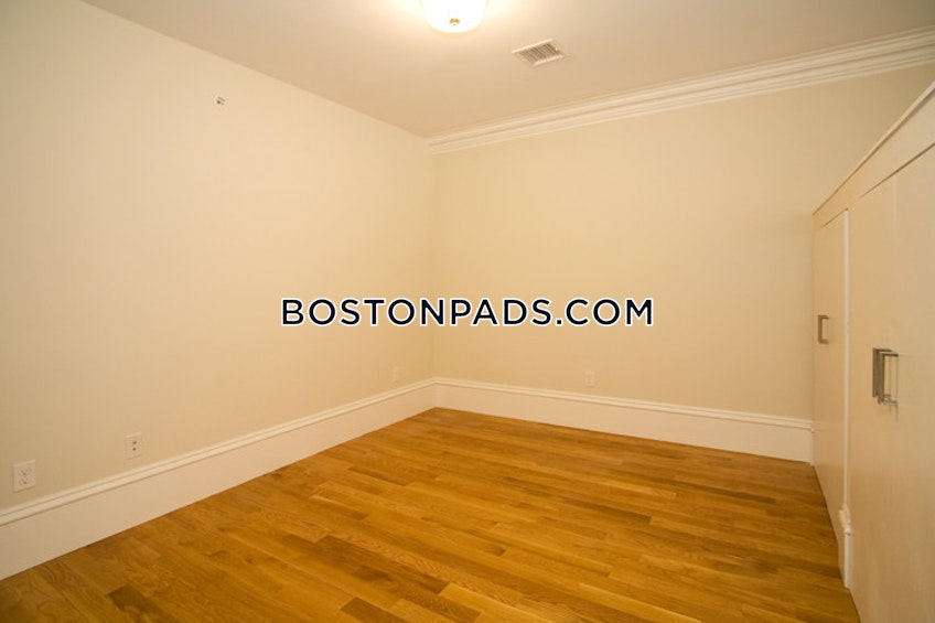 Boston - $2,950+ /month