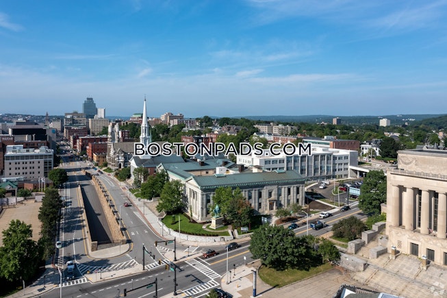 Worcester - $2,025+ /mo