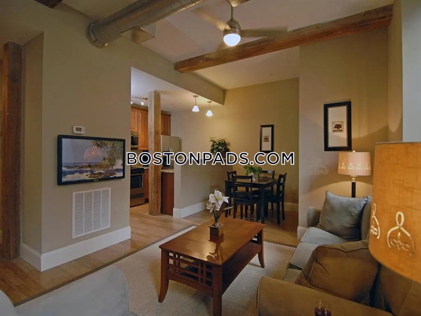 Worcester - $2,885+ /month