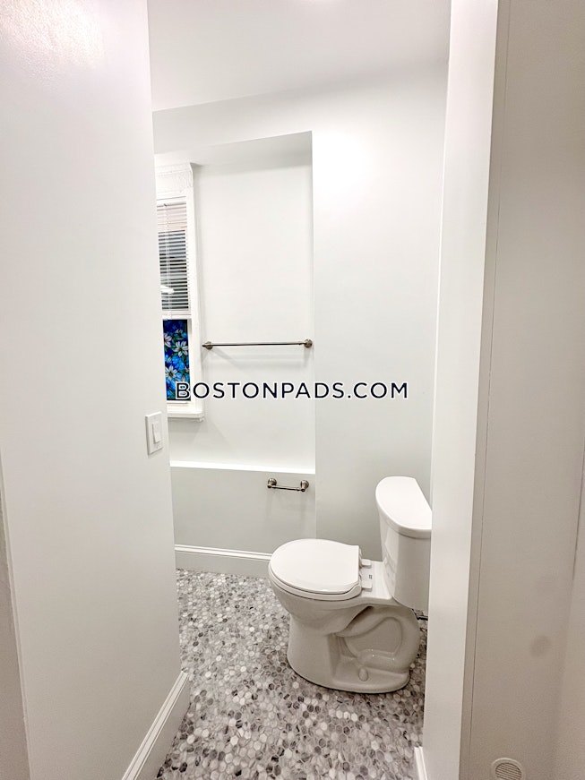 Boston - $5,100+ /mo