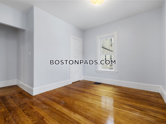 Somerville - $4,600+ /mo
