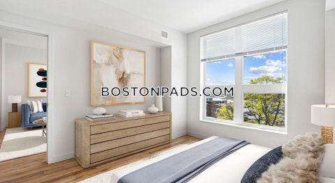 Rantoul St. Beverly photo 24