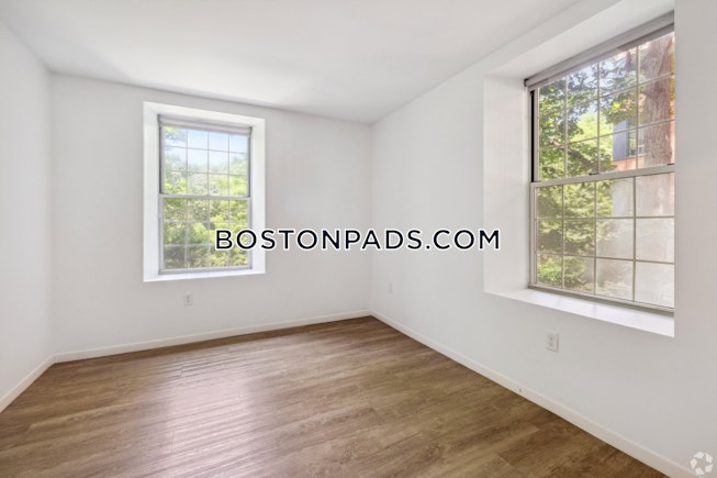 Boston - $3,950+ /mo