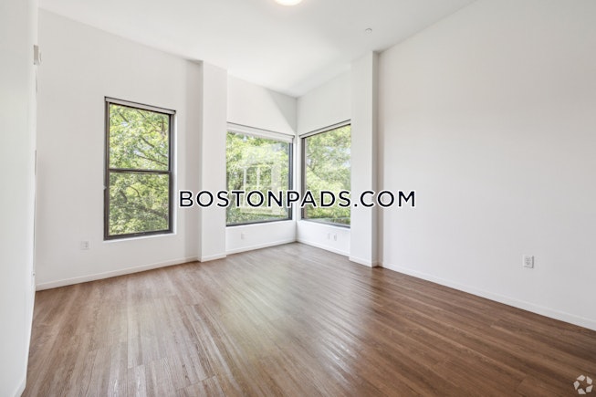 Boston - $3,108+ /mo