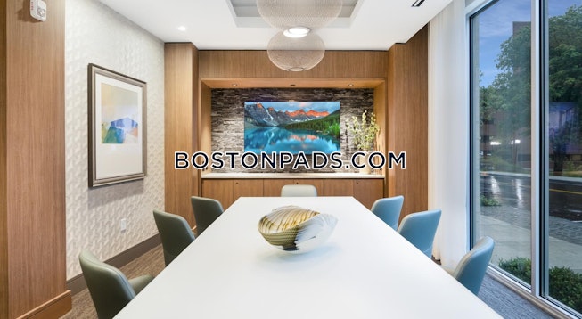 Wellesley - $2,795+ /mo