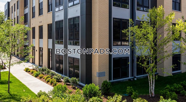Boston - $2,796+ /mo