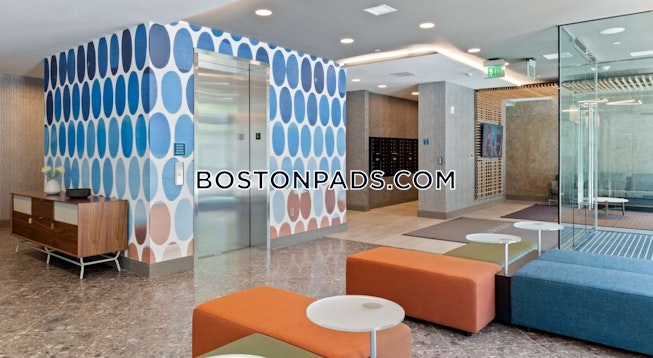 Boston - $2,796+ /mo
