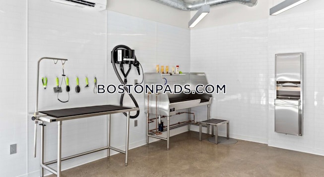 Boston - $2,796+ /mo