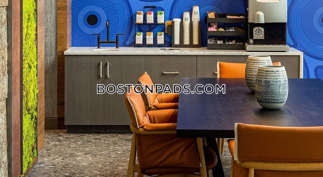 Boston - $2,796+ /mo