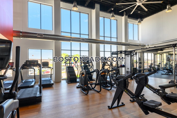 Revere Beach Pkwy, Everett