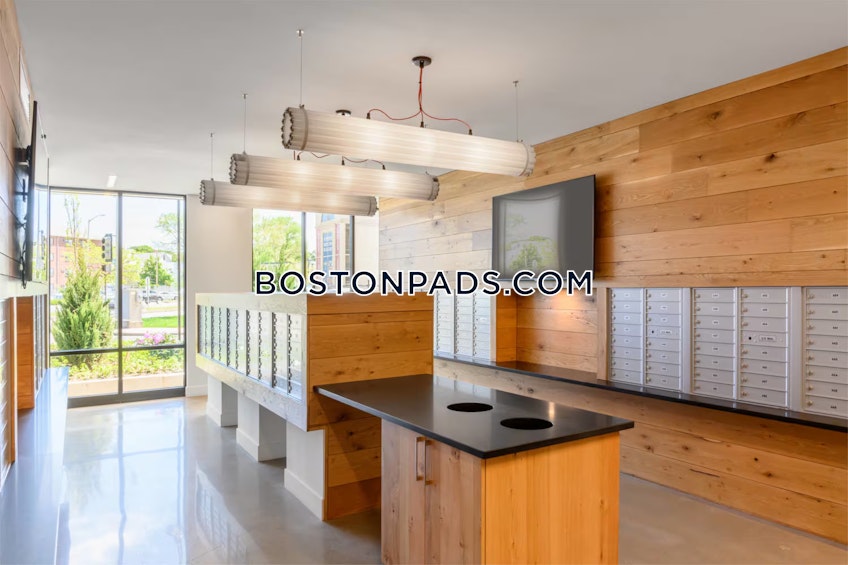 Everett - $3,732+ /month