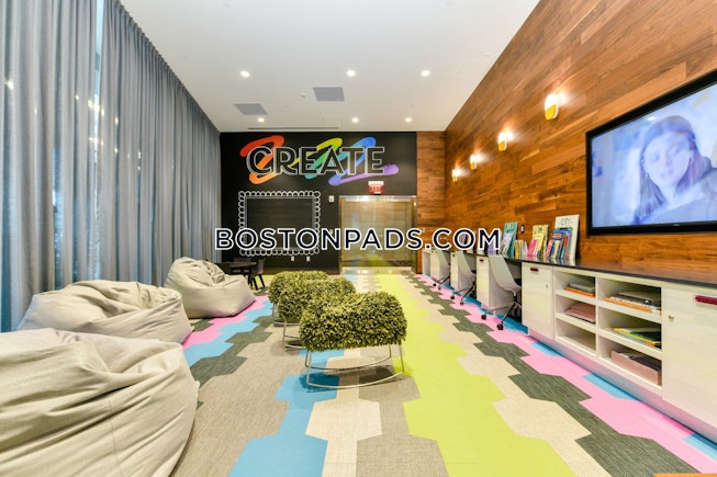 Boston - $3,950+ /mo