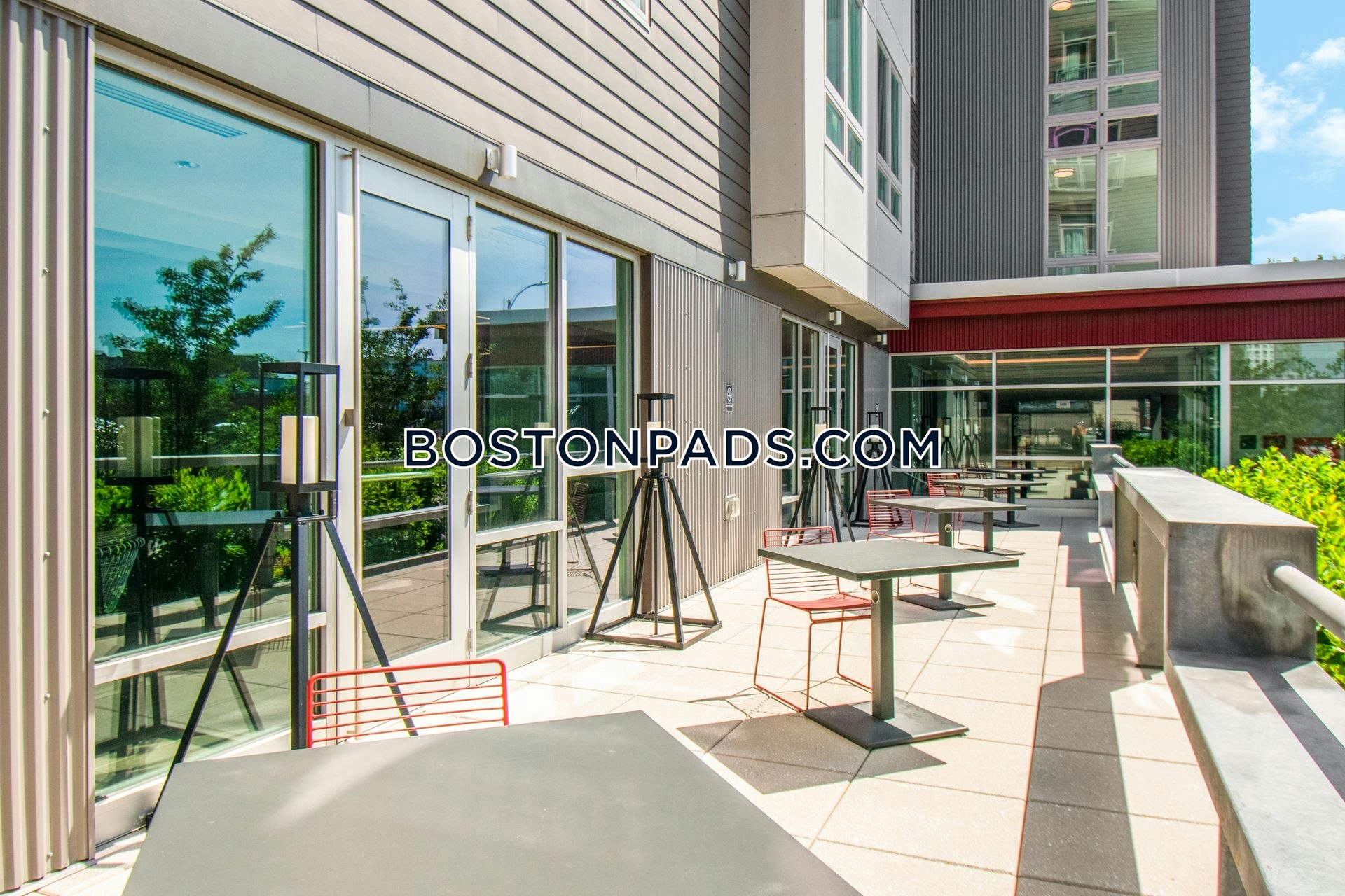 Boston - 0 Beds, 1 Baths