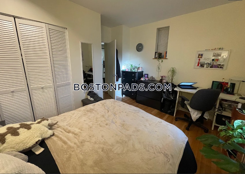 Boston - $2,800+ /month