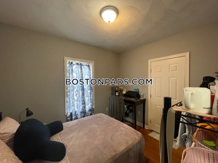 Somerville - $4,825+ /month