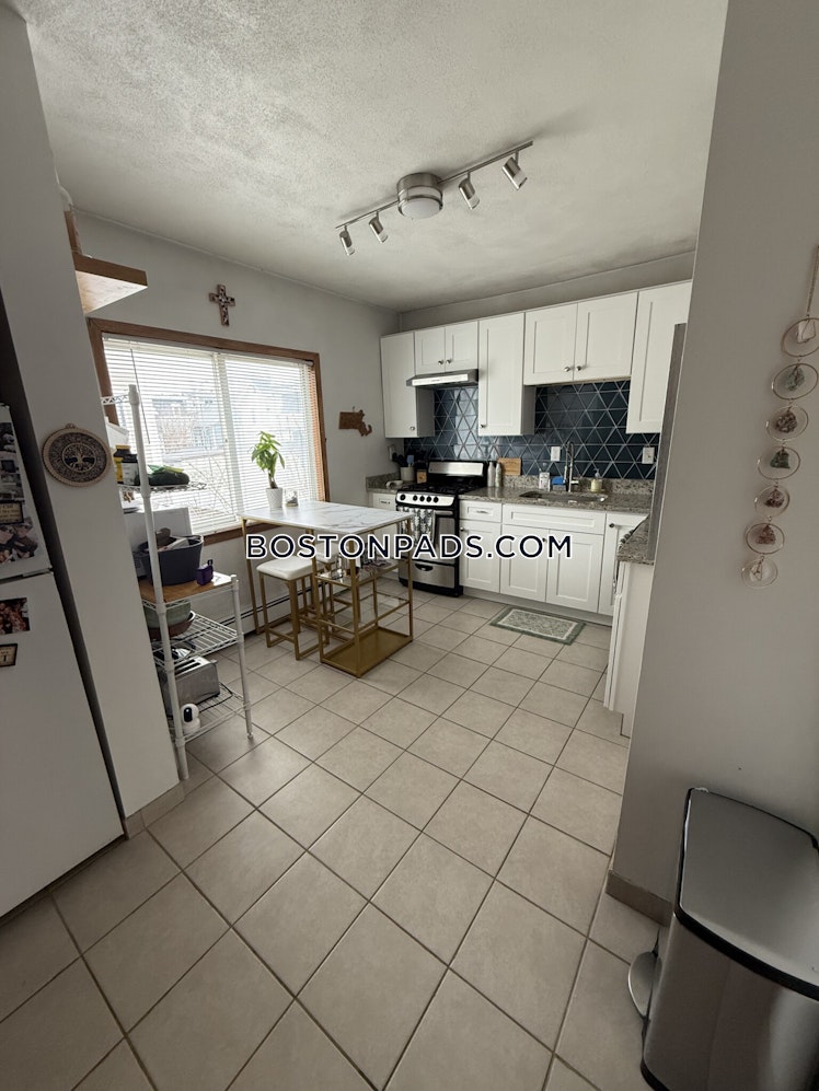 Somerville Ave., Somerville