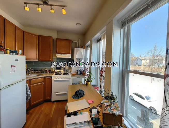 Cambridge - $2,925+ /mo