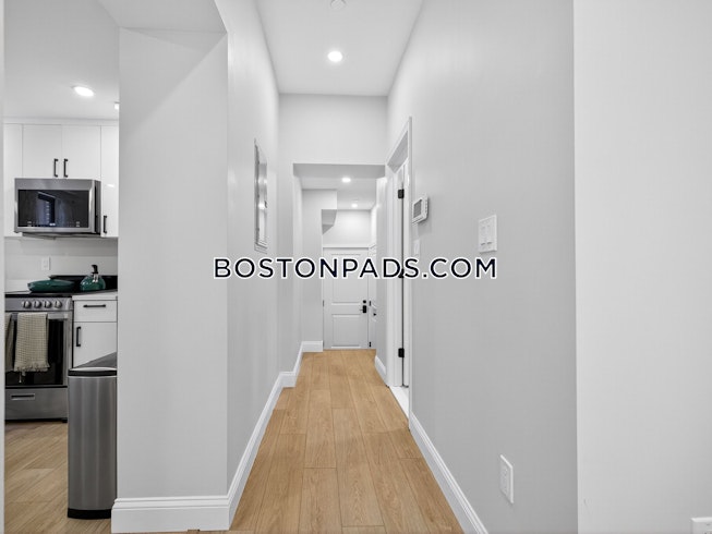 Boston - $3,500+ /mo