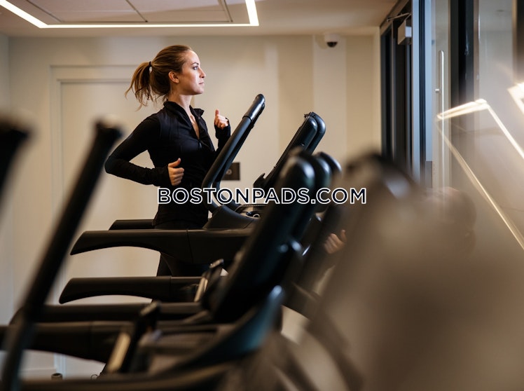 Washington St., Newton