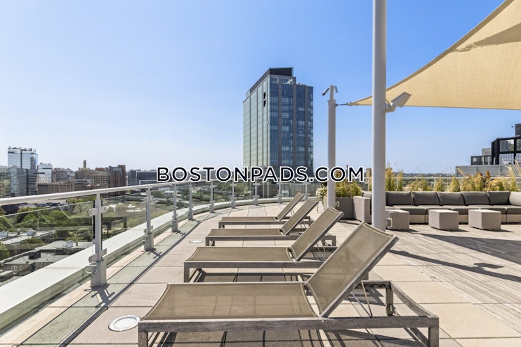 Boylston St., Boston