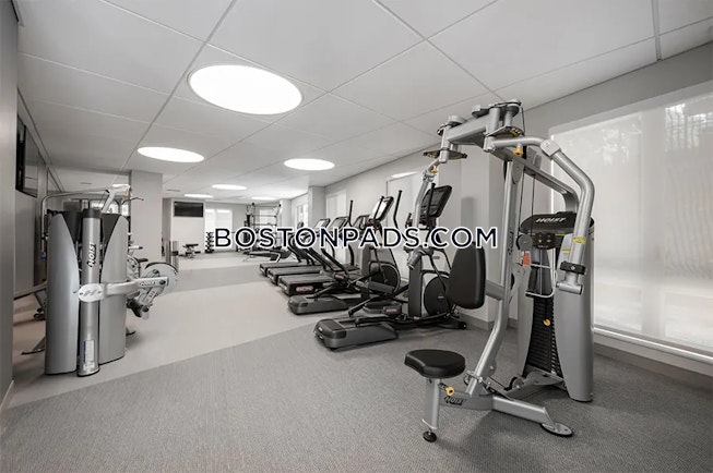 Boston - $4,500+ /mo