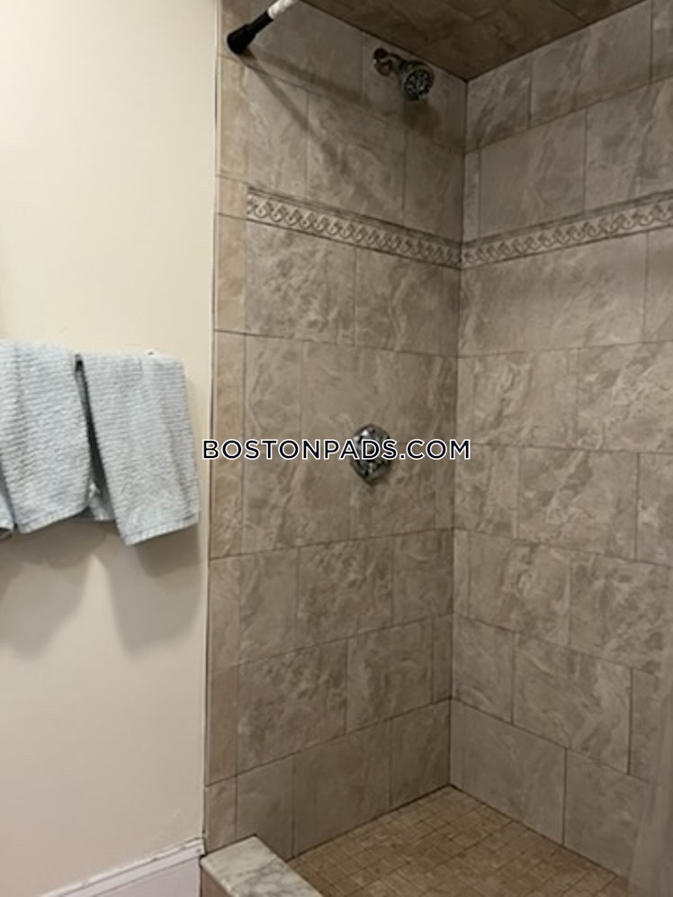 Fisher Ave., Roxbury Crossing