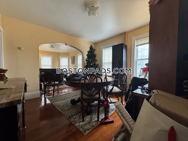 Boston - $3,000+ /mo