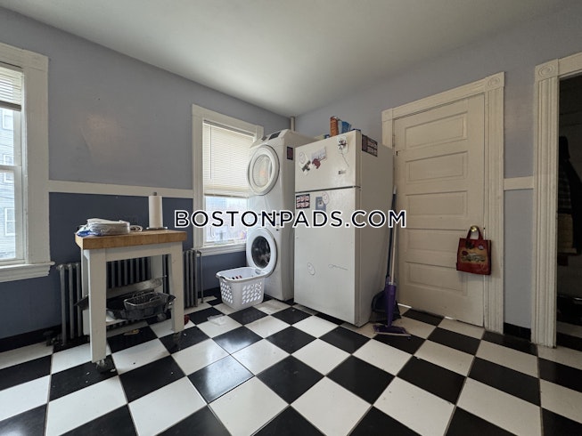 Boston - $3,000+ /mo