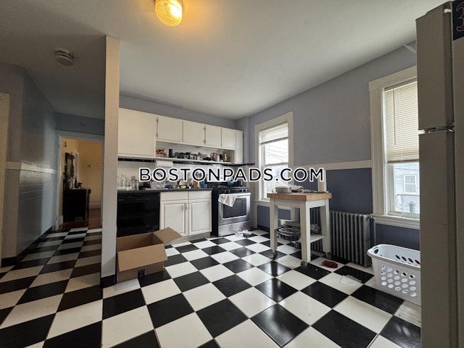 Boston - $3,000+ /mo